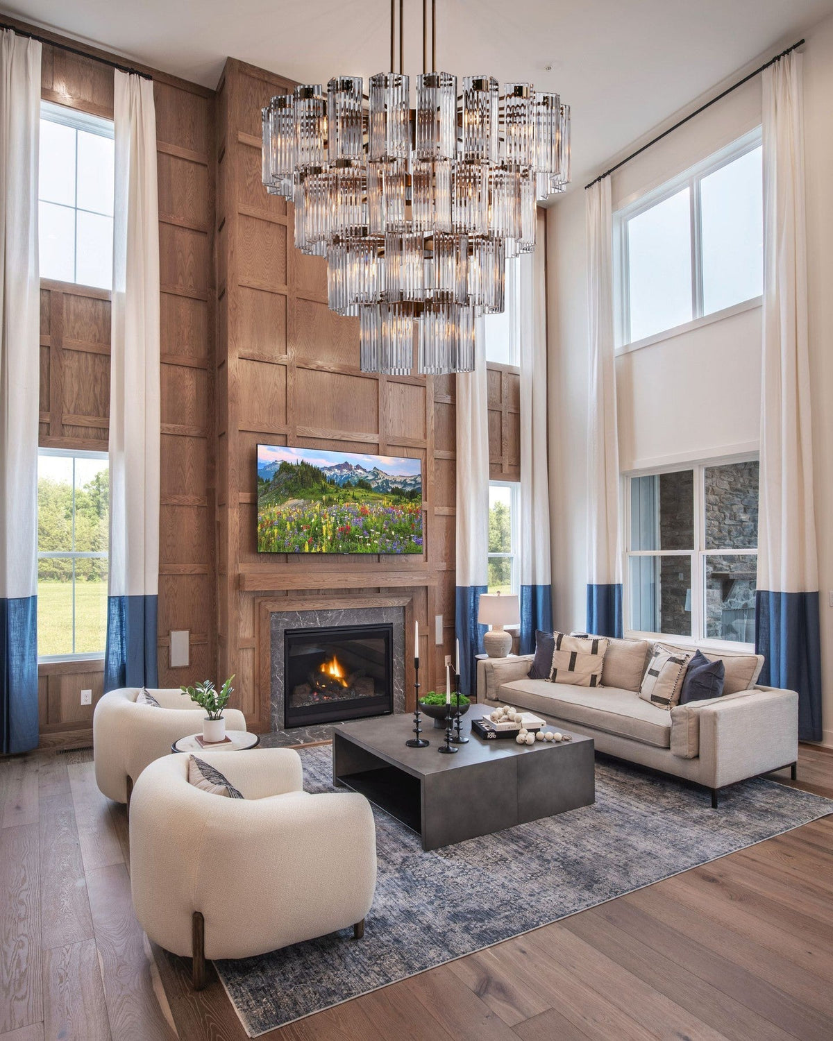 Delsie Round Chandelier